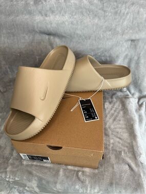 New in Box 🐐 MEN'S NIKE CALM SLIDE SANDALS - Size 12